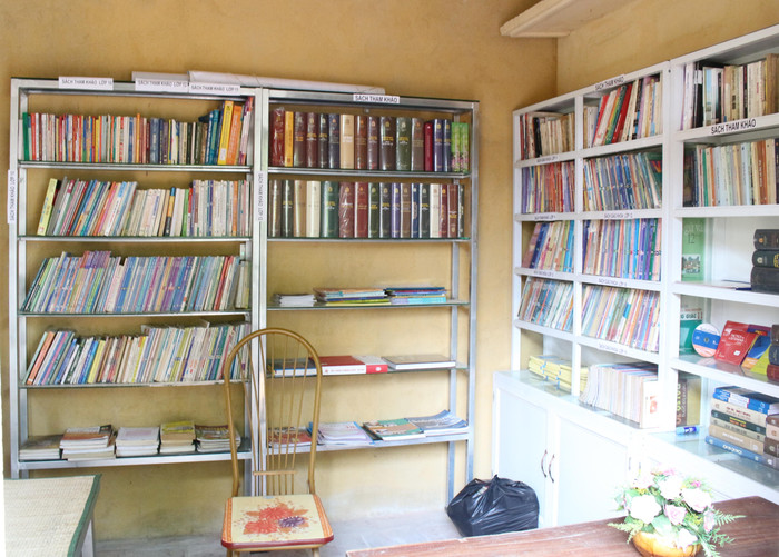 ....và phòng Thư Viện được bổ sung thêm nhiều sách và thiết bị. Ảnh: Trung Dũng
