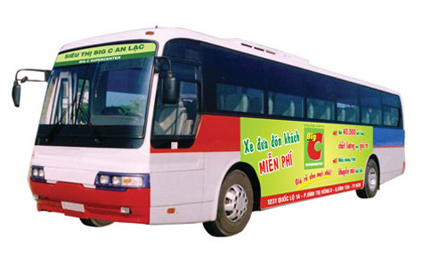 Dịch vụ xe buýt đưa đón miễn phí tại Big C giúp khách hàng tiện dụng trong quá trình vận chuyển, đi lại mua sắm nhưng lại có những quy định khắt khe và người tiêu dùng cần biết trước khi lên xe, tránh tình trạng "dở khóc, dở cười" như anh Khởi trong bài viết. (Ảnh tư liệu)