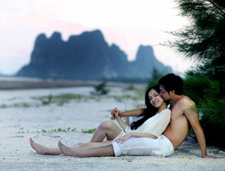 Chuẩn bị cho lễ tình nhân, các công ty tour đã lên chương trình, kế hoạch du lịch, tư vấn cho các đôi bạn trẻ từ rất sớm (Ảnh minh họa). Chuẩn bị cho lễ tình nhân, các công ty tour đã lên chương trình, kế hoạch du lịch, tư vấn cho các đôi bạn trẻ từ rất sớm (Ảnh minh họa).