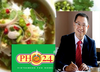 "Trường hợp của riêng tôi, nếu không tiếp tục đeo đuổi học đại học thì chưa chắc tôi đã được thành công như ngày hôm nay" - Doanh nhân Lí Quý Trung chia sẻ với phóng viên Giáo dục Việt Nam. "Trường hợp của riêng tôi, nếu không tiếp tục đeo đuổi học đại học thì chưa chắc tôi đã được thành công như ngày hôm nay" - Doanh nhân Lí Quý Trung chia sẻ với phóng viên Giáo dục Việt Nam.