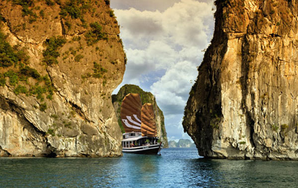 Giá ngủ đêm cho chương trình 2 ngày tại Bhaya từ 95 USD/khách. Giá ngủ đêm cho chương trình 2 ngày tại Bhaya từ 95 USD/khách.