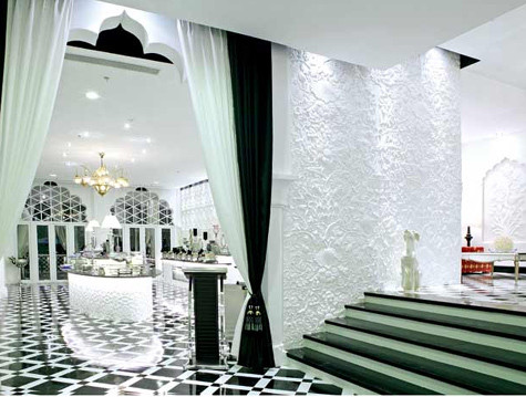 Với chủ tịch tập đoàn Khải Silk, 17 năm học âm nhạc có vai trò rất quan trọng trong suốt chặng đường kinh doanh của mình. Những resort, nhà hàng hay các lĩnh vực mà ông đầu tư đều gắn bó mật thiết với nghệ thuật. Với chủ tịch tập đoàn Khải Silk, 17 năm học âm nhạc có vai trò rất quan trọng trong suốt chặng đường kinh doanh của mình. Những resort, nhà hàng hay các lĩnh vực mà ông đầu tư đều gắn bó mật thiết với nghệ thuật.