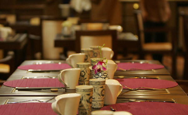 Các đồ dùng trong nhà hàng đều nhập khẩu từ Đức và Singapore.