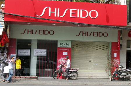 Shiseido chia tay đối tác Thủy Lộc, hàng loạt cửa hàng mỹ phẩm đóng cửa. Shiseido chia tay đối tác Thủy Lộc, hàng loạt cửa hàng mỹ phẩm đóng cửa.