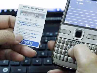 Mua 2,7 triệu tiền thẻ cào VinaPhone về nhà, khi sử dụng, chị N. mới phát hiện ra thẻ cào đó hết hạn, không còn giá trị nạp tiền.