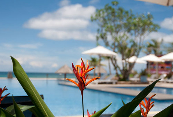 Eden Resort Phú Quốc mang trong mình vẻ đẹp đằm thắm, dịu dàng và chân thành như nụ cười duyên của các cô gái mỗi khi bắt gặp ánh nhìn của lưu khách. Eden Resort Phú Quốc mang trong mình vẻ đẹp đằm thắm, dịu dàng và chân thành như nụ cười duyên của các cô gái mỗi khi bắt gặp ánh nhìn của lưu khách.