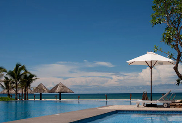 “Không chỉ là nơi dừng chân cho những ai muốn tìm về cuộc sống bình yên, bỏ lại sau lưng những bộn bề lo toan của cuộc sống đô thị, Eden Resort Phú Quốc , đúng như tên gọi của mình, còn là thiên đường của những người yêu nhau, là nơi những cuộc tình lãng mạn được chắp cánh và thăng hoa” – ông Tạ Kim Hùng, chủ tịch công ty cổ phần Eden, đơn vị chủ đầu tư dự án chia sẻ về sứ mệnh của Eden Resort Phú Quốc. “Không chỉ là nơi dừng chân cho những ai muốn tìm về cuộc sống bình yên, bỏ lại sau lưng những bộn bề lo toan của cuộc sống đô thị, Eden Resort Phú Quốc , đúng như tên gọi của mình, còn là thiên đường của những người yêu nhau, là nơi những cuộc tình lãng mạn được chắp cánh và thăng hoa” – ông Tạ Kim Hùng, chủ tịch công ty cổ phần Eden, đơn vị chủ đầu tư dự án chia sẻ về sứ mệnh của Eden Resort Phú Quốc.