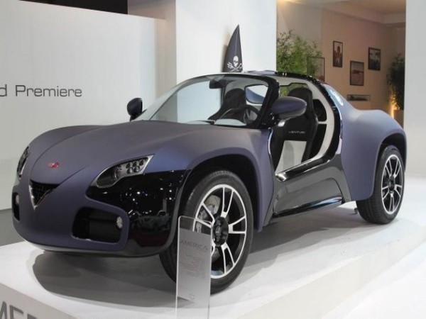 Venturi America Tốc độ tối đa: 185 dặm/giờ Là sản phẩm của một nhãn hiệu đến từ Pháp, Venturi America xuất hiện trong triển lãm Detroit 2011 dưới dạng một bản concept thể thao điện. Điểm đặc biệt của Venturi America là bản chất nửa xe điện thể thao nửa xe địa hình. Bên cạnh đó, mẫu xe mang quốc tịch Pháp này còn đáp ứng mọi yêu cầu về khí thải nhà kính và ô nhiễm tiếng ồn hiện nay. Venturi America Tốc độ tối đa: 185 dặm/giờ Là sản phẩm của một nhãn hiệu đến từ Pháp, Venturi America xuất hiện trong triển lãm Detroit 2011 dưới dạng một bản concept thể thao điện. Điểm đặc biệt của Venturi America là bản chất nửa xe điện thể thao nửa xe địa hình. Bên cạnh đó, mẫu xe mang quốc tịch Pháp này còn đáp ứng mọi yêu cầu về khí thải nhà kính và ô nhiễm tiếng ồn hiện nay.