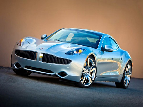 Fisker Karma Tốc độ tối đa: 125 dặm/giờ Quãng đường xe chạy: 483 km Chiếc xe được quảng cáo là có thể chạy tới 50 dặm chỉ sau một lần nạp đầy ắc quy và đạt tốc độ tối đa 202 km/giờ. Fisker Karma hứa hẹn là một mẫu xe kết hợp hoàn hảo giữa công nghệ “xanh” và những trải nghiệm lái thú vị không thua kém gì siêu xế. Giá chính thức của nó là 96.895 USD. Fisker Karma Tốc độ tối đa: 125 dặm/giờ Quãng đường xe chạy: 483 km Chiếc xe được quảng cáo là có thể chạy tới 50 dặm chỉ sau một lần nạp đầy ắc quy và đạt tốc độ tối đa 202 km/giờ. Fisker Karma hứa hẹn là một mẫu xe kết hợp hoàn hảo giữa công nghệ “xanh” và những trải nghiệm lái thú vị không thua kém gì siêu xế. Giá chính thức của nó là 96.895 USD.