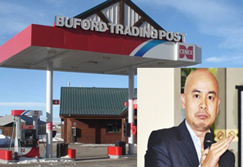 TGĐ Cà phê Trung Nguyên Đặng Lê Nguyên Vũ cho rằng: Không nên đề cao quá mức việc mua đứt thị trấn Mỹ của Phạm Đình Nguyên. Bởi trên thực tế có nhiều người Việt sở hữu những miếng đất đắc địa hơn, diện tích lớn hơn rất nhiều tại Hoa Kỳ. TGĐ Cà phê Trung Nguyên Đặng Lê Nguyên Vũ cho rằng: Không nên đề cao quá mức việc mua đứt thị trấn Mỹ của Phạm Đình Nguyên. Bởi trên thực tế có nhiều người Việt sở hữu những miếng đất đắc địa hơn, diện tích lớn hơn rất nhiều tại Hoa Kỳ.