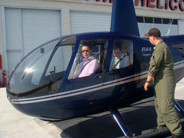 Đam mê và kinh doanh siêu xe cùng nhiều lĩnh vực khác nhưng bản thân Cường Luxury và tập đoàn Vương Cường vẫn tham gia các hoạt động xã hội như ủng hộ các quỹ bảo trợ trẻ em chất độc da cam, SOS, ủng hộ đồng bào bão lụt, có năm số tiền ủng hộ lên tới gần 20 tỷ đồng.