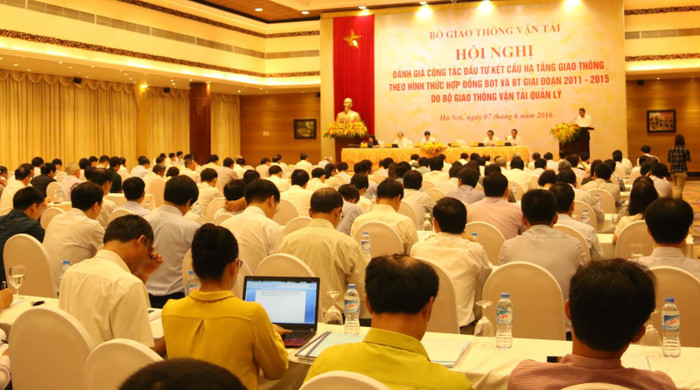Toàn cảnh Hội nghị đánh giá công tác đầu tư kết cấu hạ tầng giao thông theo hình thức hợp đồng BOT và BT giai đoạn 2011 – 2015 do Bộ Giao thông vận tải quản lý - ảnh nguồn Bộ Giao thông vận tải Toàn cảnh Hội nghị đánh giá công tác đầu tư kết cấu hạ tầng giao thông theo hình thức hợp đồng BOT và BT giai đoạn 2011 – 2015 do Bộ Giao thông vận tải quản lý - ảnh nguồn Bộ Giao thông vận tải