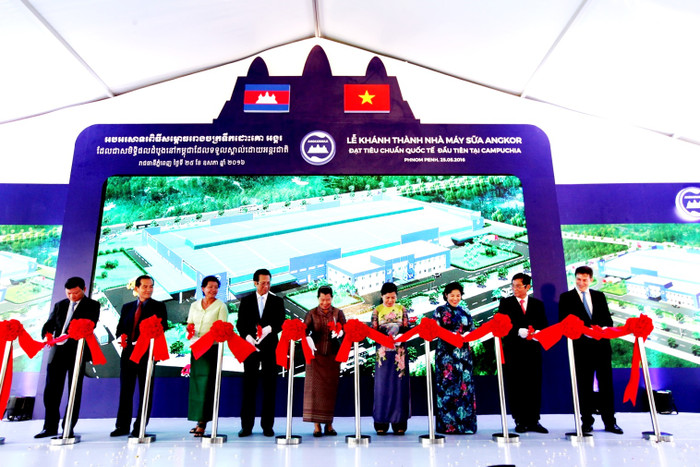 Vinamilk khánh thành Nhà máy sữa Angkor - ảnh nguồn Vinamilk Vinamilk khánh thành Nhà máy sữa Angkor - ảnh nguồn Vinamilk