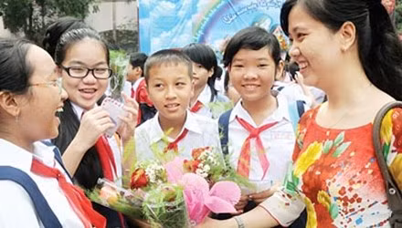 Chỉ đến khi khôn lớn, đám học trò nhỏ mới hiểu được vì sao? ảnh 2