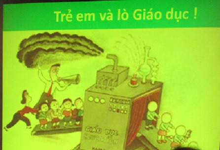 Lò giáo dục sẽ biến trẻ thành học trò giỏi nhưng không có tuổi thơ, thành người thành đạt nhưng không có hạnh phúc. (Ảnh: Thùy Linh) Lò giáo dục sẽ biến trẻ thành học trò giỏi nhưng không có tuổi thơ, thành người thành đạt nhưng không có hạnh phúc. (Ảnh: Thùy Linh)