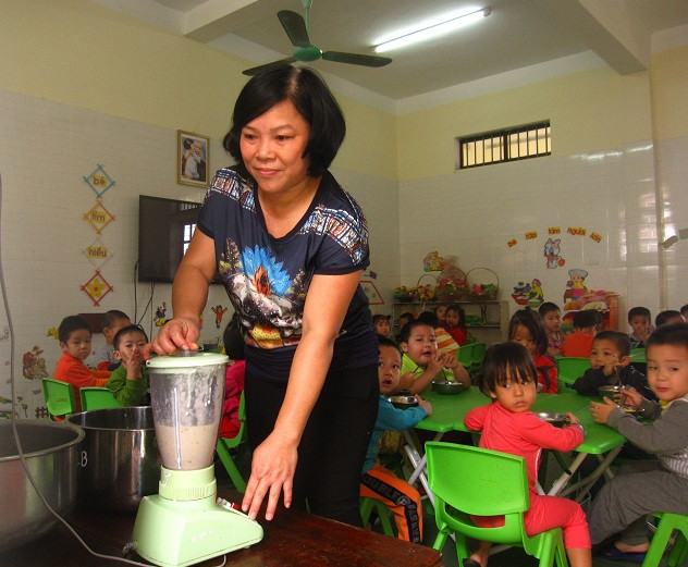 Có ai biết, lo ăn bán trú cho học sinh nông thôn như thế nào không? (Kỳ 3) ảnh 3 Có ai biết, lo ăn bán trú cho học sinh nông thôn như thế nào không? (Kỳ 3) ảnh 3