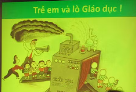 Lò giáo dục sẽ biến trẻ thành học trò giỏi nhưng không có tuổi thơ, thành người thành đạt nhưng không có hạnh phúc. (Ảnh: Thùy Linh)