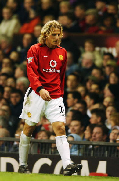 Diego Forlan khi còn thi đấu cho MU. Diego Forlan khi còn thi đấu cho MU.