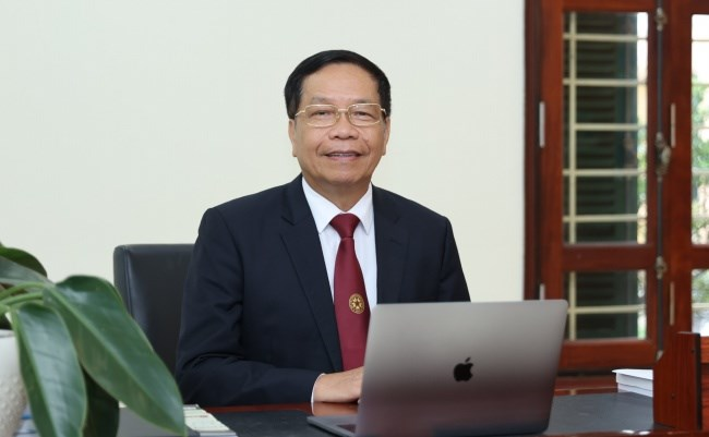 Giáo sư, Tiến sĩ Trần Đức Viên là Chủ tịch Hội đồng Giáo sư liên ngành Nông nghiệp - Lâm nghiệp; Ủy viên Hội đồng Giáo sư Nhà nước. Ảnh: Website Học viện Nông nghiệp Việt Nam. Giáo sư, Tiến sĩ Trần Đức Viên là Chủ tịch Hội đồng Giáo sư liên ngành Nông nghiệp - Lâm nghiệp; Ủy viên Hội đồng Giáo sư Nhà nước. Ảnh: Website Học viện Nông nghiệp Việt Nam.