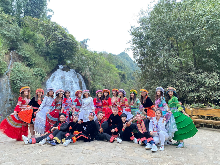 Chương trình học thực tế tại Sapa, Lào Cai của sinh viên Trường Đại học Hòa Bình. Ảnh: NVCC Chương trình học thực tế tại Sapa, Lào Cai của sinh viên Trường Đại học Hòa Bình. Ảnh: NVCC