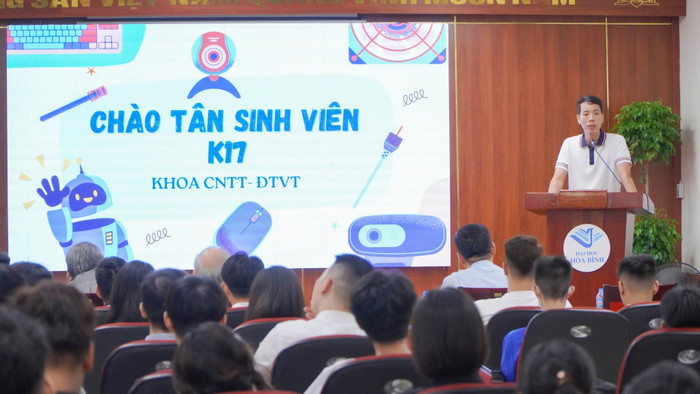 Buổi gặp mặt chào tân sinh viên của Khoa Khoa Công nghệ Thông tin – Điện tử Viễn thông. hb15.jpg