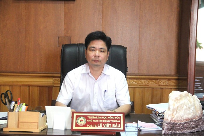 Phó Giáo sư, Tiến sĩ Lê Viết Báu, Chủ tịch Hội đồng trường Trường Đại học Hồng Đức. Ảnh: Website nhà trường Phó Giáo sư, Tiến sĩ Lê Viết Báu, Chủ tịch Hội đồng trường Trường Đại học Hồng Đức. Ảnh: Website nhà trường