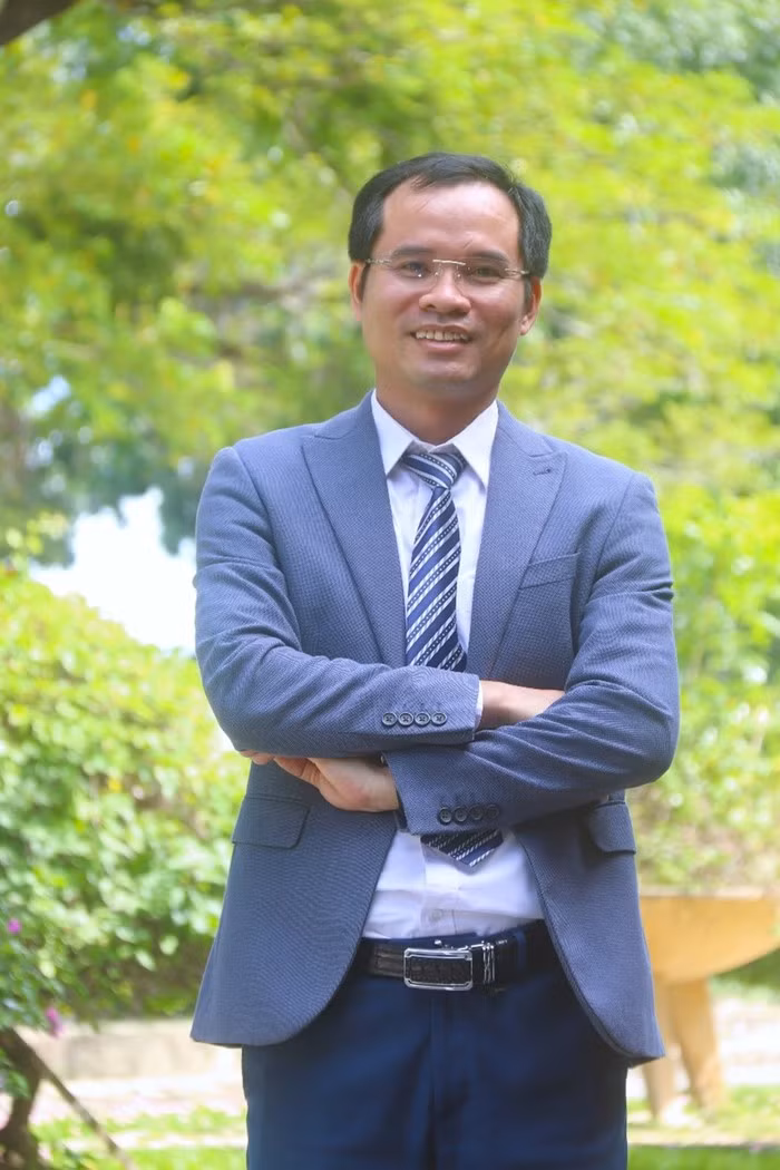 Phó Giáo sư, Tiến sĩ Tô Văn Phương – Trưởng phòng Đào tạo Đại học, Trường Đại học Nha Trang. Ảnh: NVCC.