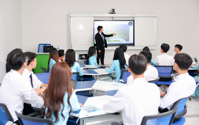 Thí sinh ưu tiên chọn Trường Đại học Văn Hiến (mã trường DVH) là nguyện vọng 1 để chắc cơ hội trúng tuyển Thí sinh ưu tiên chọn Trường Đại học Văn Hiến (mã trường DVH) là nguyện vọng 1 để chắc cơ hội trúng tuyển