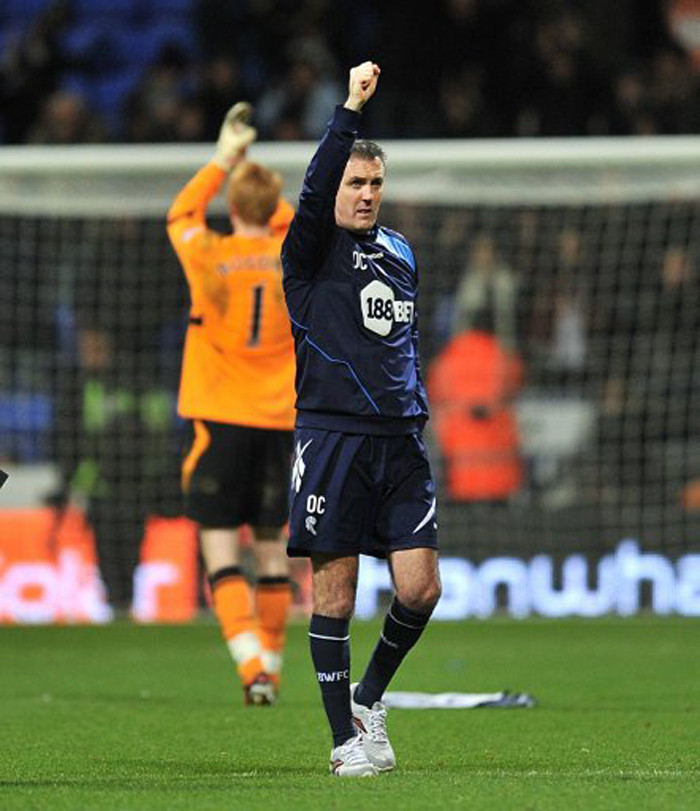 Và khi tiếng còi kết thúc trận đấu... Và khi tiếng còi kết thúc trận đấu...