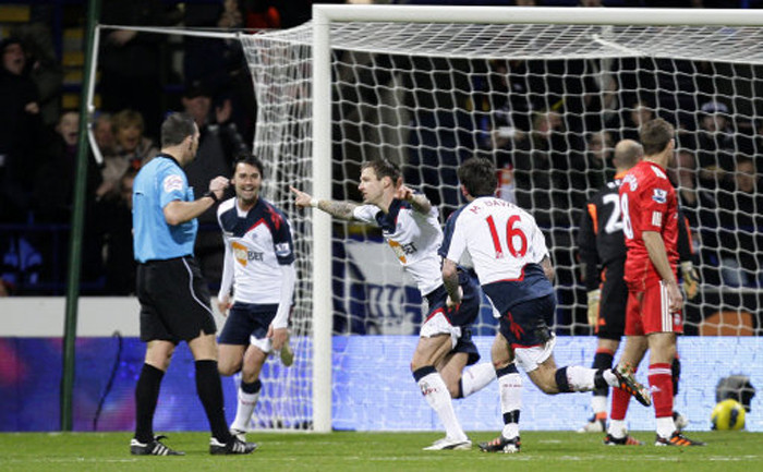 Nhưng vẫn không thoát khỏi thất bại trước đội chủ nhà. Nhưng vẫn không thoát khỏi thất bại trước đội chủ nhà.