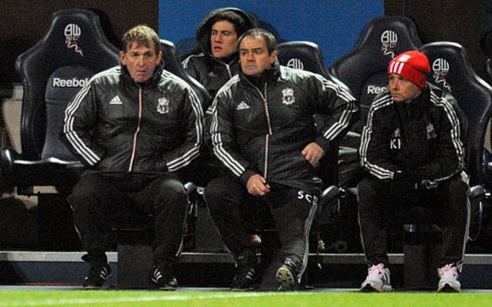 Còn chiến lược gia lão luyện Dalglish phải đối mặt với nhiều áp lực khi liên tiếp giành được kết quả không tốt. Rõ ràng, không ít câu hỏi đặt ra với phong độ hiện tại khi Liverpool đầu tư đáng kể trên TTCN nhưng kết quả thì chẳng hề tương xứng. Và liệu sắp tới Anfield có hay không một cuộc cách mạng trên băng ghế chỉ đạo? Còn chiến lược gia lão luyện Dalglish phải đối mặt với nhiều áp lực khi liên tiếp giành được kết quả không tốt. Rõ ràng, không ít câu hỏi đặt ra với phong độ hiện tại khi Liverpool đầu tư đáng kể trên TTCN nhưng kết quả thì chẳng hề tương xứng. Và liệu sắp tới Anfield có hay không một cuộc cách mạng trên băng ghế chỉ đạo?