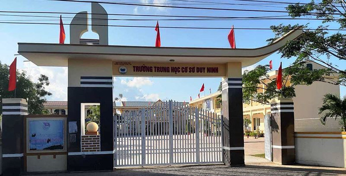 Vụ việc Hiệu trưởng phát phiếu điều tra vụ học sinh bị tát 230 cái vào mặt là việc làm sai trái, phải bị kiểm điểm nghiêm khắc. Ảnh: NP Vụ việc Hiệu trưởng phát phiếu điều tra vụ học sinh bị tát 230 cái vào mặt là việc làm sai trái, phải bị kiểm điểm nghiêm khắc. Ảnh: NP