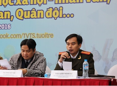 Thiếu tá Bùi Thành Đạt, Phó trưởng Phòng Kế hoạch và hợp tác đào tạo, Cục Đào tạo, Bộ Công an (Ảnh: Thùy Linh) Thiếu tá Bùi Thành Đạt, Phó trưởng Phòng Kế hoạch và hợp tác đào tạo, Cục Đào tạo, Bộ Công an (Ảnh: Thùy Linh)