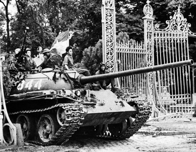 Dấu ấn, bài học trong công tác bảo đảm hậu cần chiến lược năm 1975 ảnh 2 Dấu ấn, bài học trong công tác bảo đảm hậu cần chiến lược năm 1975 ảnh 2