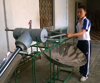 Hai học trò nghèo sáng chế máy báo lũ tự động ảnh 1 Hai học trò nghèo sáng chế máy báo lũ tự động ảnh 1
