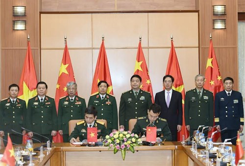 Lễ ký Bản ghi nhớ về hợp tác trong lĩnh vực tham gia gìn giữ hòa bình của Liên hợp quốc giữa Bộ Quốc phòng hai nước. Lễ ký Bản ghi nhớ về hợp tác trong lĩnh vực tham gia gìn giữ hòa bình của Liên hợp quốc giữa Bộ Quốc phòng hai nước.