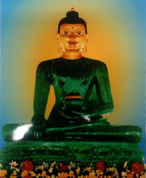 Tượng Phật Ngọc hòa bình thế giới (Ảnh: Thùy Linh)