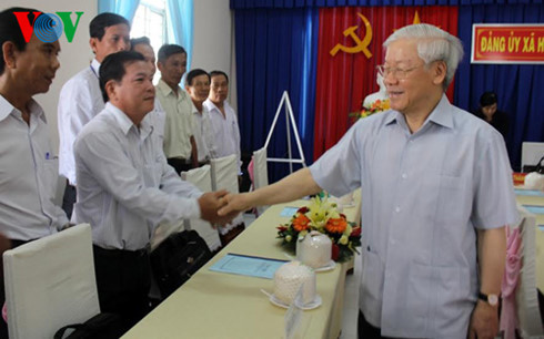 Tổng Bí thư thị sát khu vực bị mặn xâm nhập ở Bến Tre ảnh 2 Tổng Bí thư thị sát khu vực bị mặn xâm nhập ở Bến Tre ảnh 2