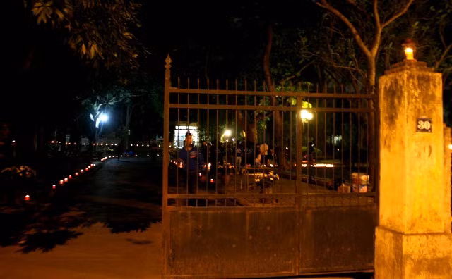 Trước thời khắc kỷ niệm 60 năm chiến thắng Điện Biên Phủ (7/5/1954 -7/5/2014), người dân Việt Nam lại bồi hồi nghĩ về người anh hùng dân tộc, một nhà quân sự tài ba có công lãnh đạo quân ta giành chiến thắng quân sự lớn nhất trong cuộc kháng chiến chống Pháp 1945 – 1954 của Việt Nam - Đại tướng Võ Nguyên Giáp. Trước thời khắc kỷ niệm 60 năm chiến thắng Điện Biên Phủ (7/5/1954 -7/5/2014), người dân Việt Nam lại bồi hồi nghĩ về người anh hùng dân tộc, một nhà quân sự tài ba có công lãnh đạo quân ta giành chiến thắng quân sự lớn nhất trong cuộc kháng chiến chống Pháp 1945 – 1954 của Việt Nam - Đại tướng Võ Nguyên Giáp.