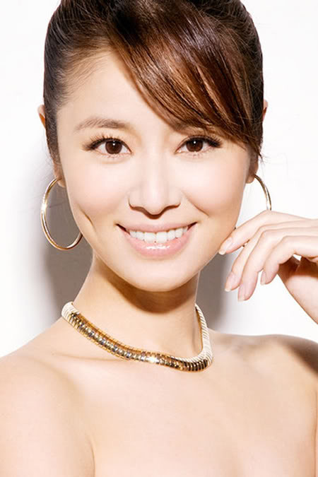 Lâm Tâm Như xinh đẹp nhưng cũng chỉ học hết cấp 3