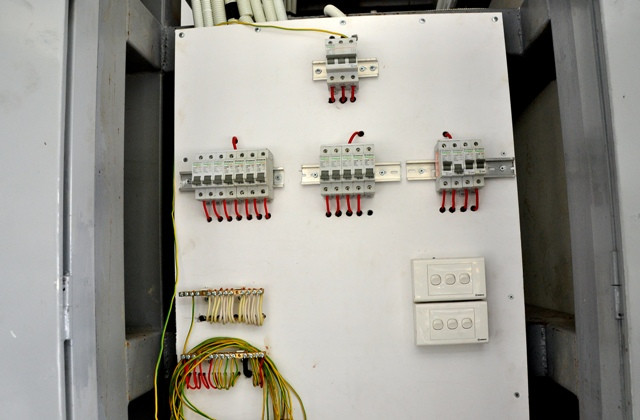 Hệ thống điện, điều hòa, điện sáng… được đảm bảo an toàn tuyệt đối. Hệ thống điện, điều hòa, điện sáng… được đảm bảo an toàn tuyệt đối.