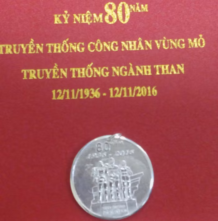 Nhiều đơn vị "cắn răng" chi tiền vì chủ trương chung (ảnh Trinh Phúc).