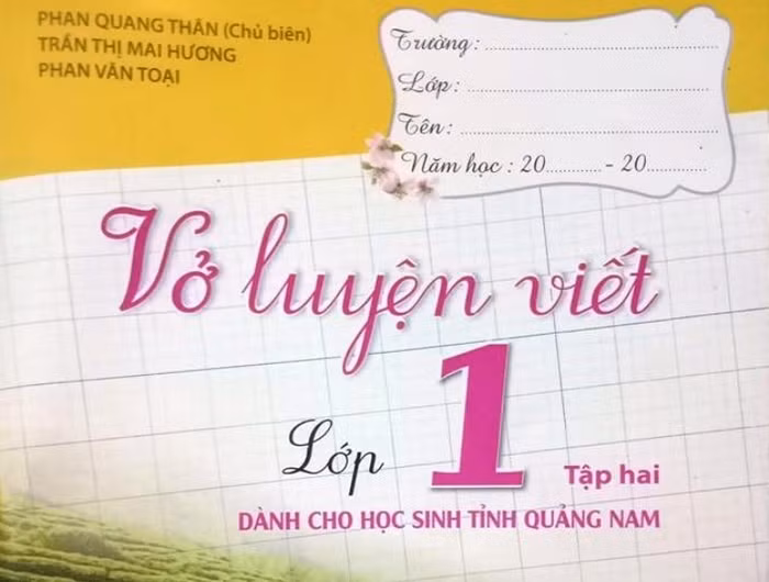 Vở luyện viết chỉ dành cho học sinh Quảng Nam do Nhà xuất bản giáo dục phát hành. Ảnh: NP