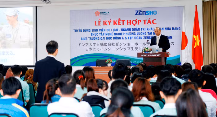 Đặt hàng sinh viên kinh tế thực tập hưởng lương tại Singapore ảnh 2