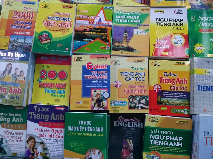 Thị trường sách, đồ dùng học tập trước năm học mới đang nhộn nhịp ảnh 2 Thị trường sách, đồ dùng học tập trước năm học mới đang nhộn nhịp ảnh 2