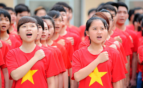 Hát quốc ca, ảnh minh họa của Báo Hà Nội mới Hát quốc ca, ảnh minh họa của Báo Hà Nội mới