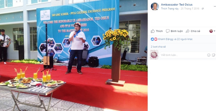 Bức ảnh MC Đặng Gia Khánh trên facebook cá nhân của ngài Đại sứ Mỹ Ted Osius. Bức ảnh MC Đặng Gia Khánh trên facebook cá nhân của ngài Đại sứ Mỹ Ted Osius.