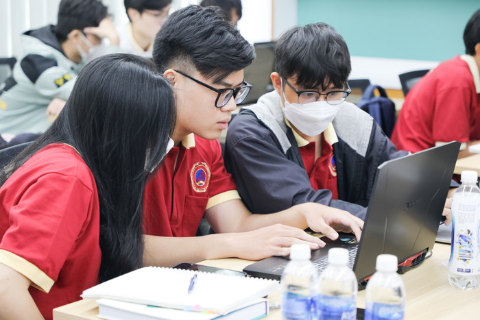 Sinh viên Trường Đại học Quốc tế Sài Gòn trong giờ học (Nguồn: Fanpage nhà trường). Sinh viên Trường Đại học Quốc tế Sài Gòn trong giờ học (Nguồn: Fanpage nhà trường).