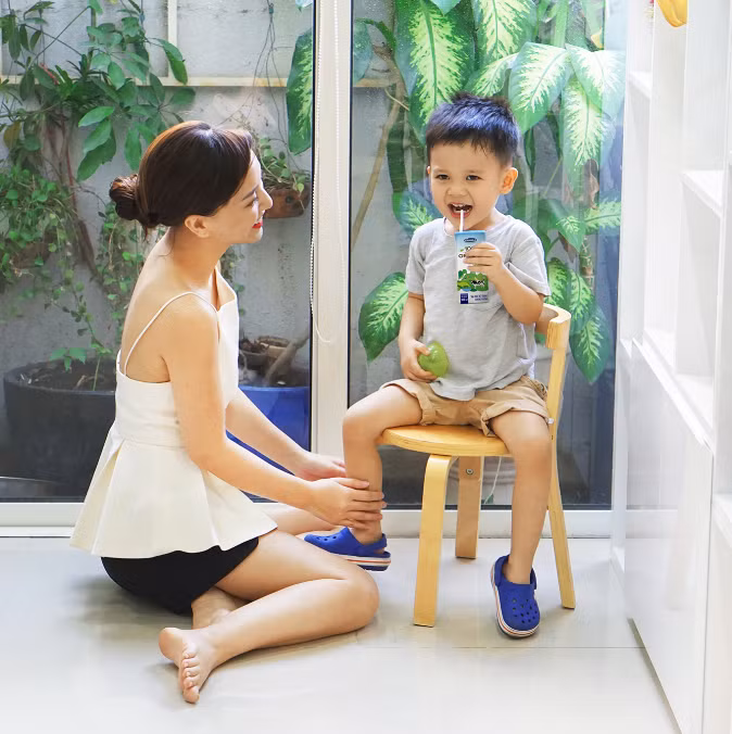 Sữa tươi Vinamilk 100% Organic được Hannah lựa chọn cho sức khỏe của cả gia đình.