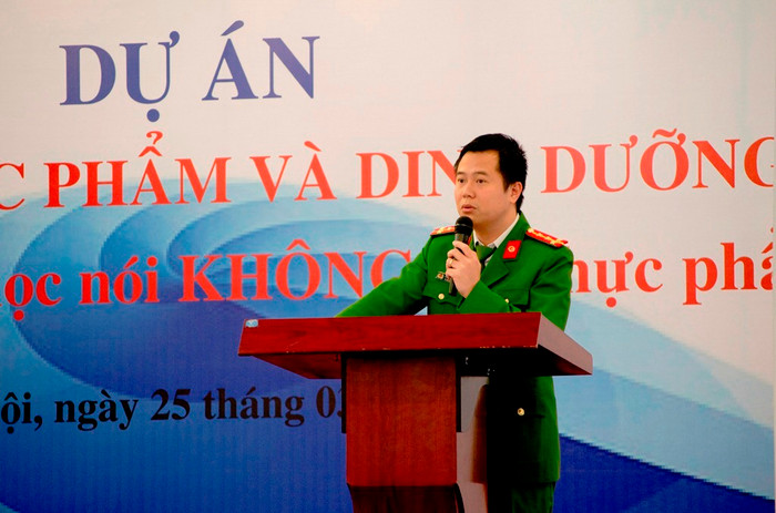 Đại úy Phạm Thế Anh - Phòng Cảnh sát môi trường (PC49 - Công an Thành phố Hà Nội) - ảnh - Hoàng Lực Đại úy Phạm Thế Anh - Phòng Cảnh sát môi trường (PC49 - Công an Thành phố Hà Nội) - ảnh - Hoàng Lực